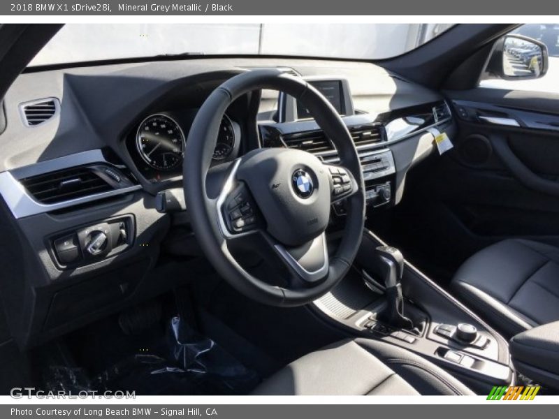 Mineral Grey Metallic / Black 2018 BMW X1 sDrive28i