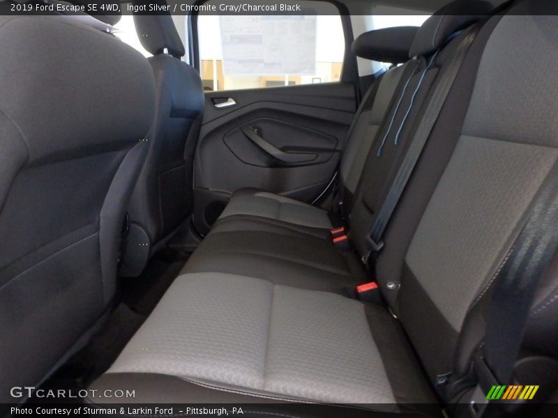 Ingot Silver / Chromite Gray/Charcoal Black 2019 Ford Escape SE 4WD