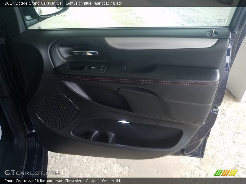 Contusion Blue Pearlcoat / Black 2017 Dodge Grand Caravan GT
