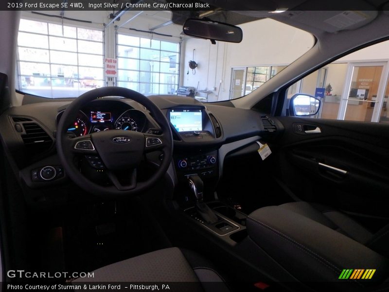 Ingot Silver / Chromite Gray/Charcoal Black 2019 Ford Escape SE 4WD