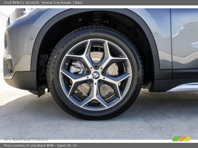 Mineral Grey Metallic / Black 2018 BMW X1 sDrive28i