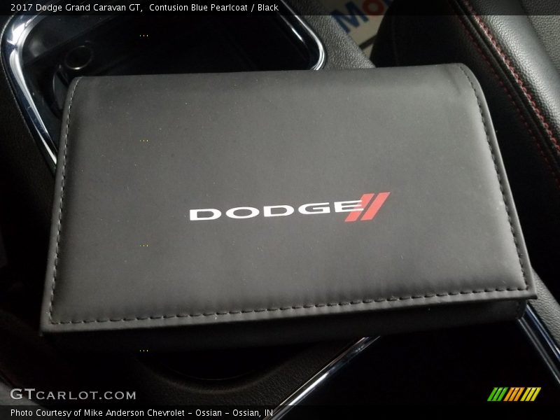 Contusion Blue Pearlcoat / Black 2017 Dodge Grand Caravan GT