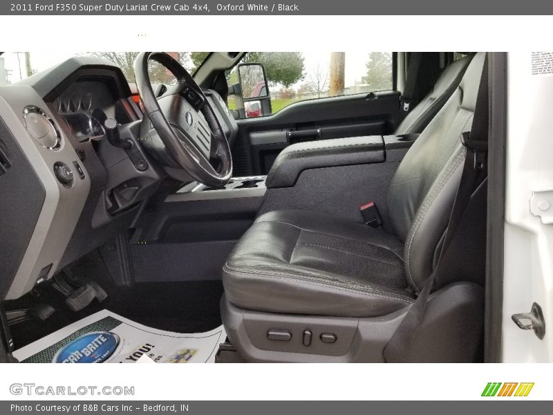 Oxford White / Black 2011 Ford F350 Super Duty Lariat Crew Cab 4x4