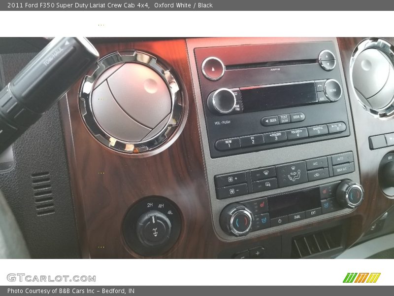 Oxford White / Black 2011 Ford F350 Super Duty Lariat Crew Cab 4x4