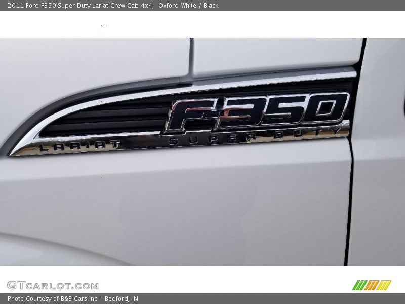 Oxford White / Black 2011 Ford F350 Super Duty Lariat Crew Cab 4x4