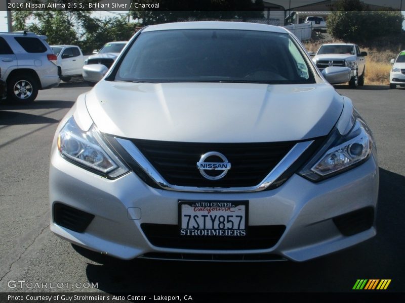 Brilliant Silver / Charcoal 2016 Nissan Altima 2.5 S