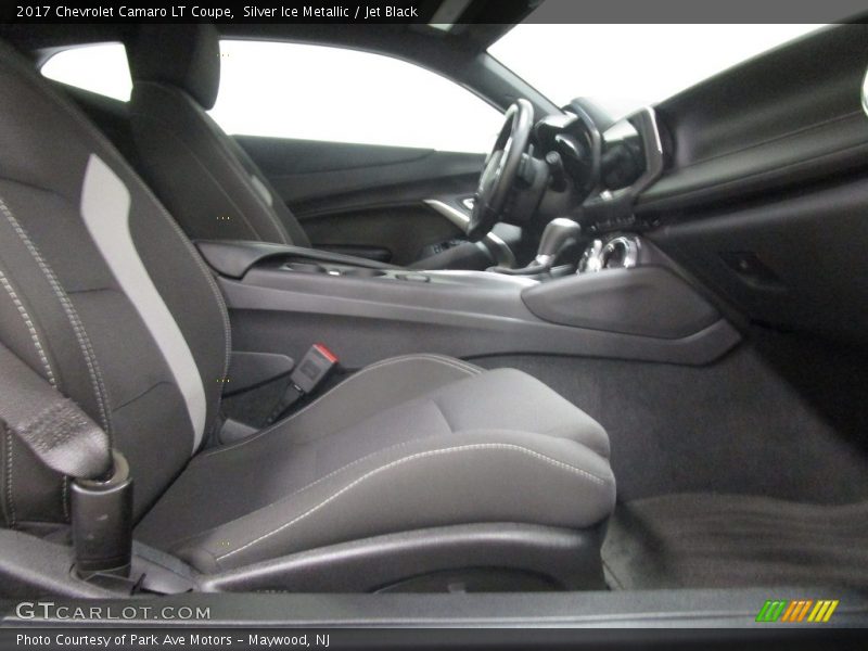 Silver Ice Metallic / Jet Black 2017 Chevrolet Camaro LT Coupe