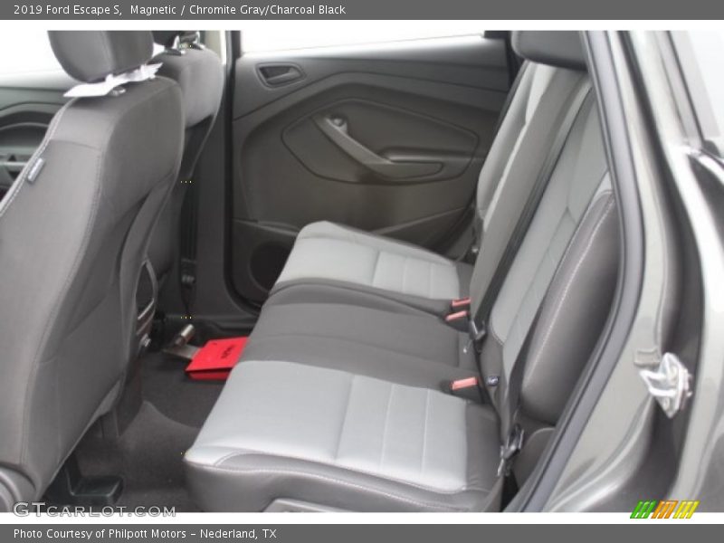Magnetic / Chromite Gray/Charcoal Black 2019 Ford Escape S