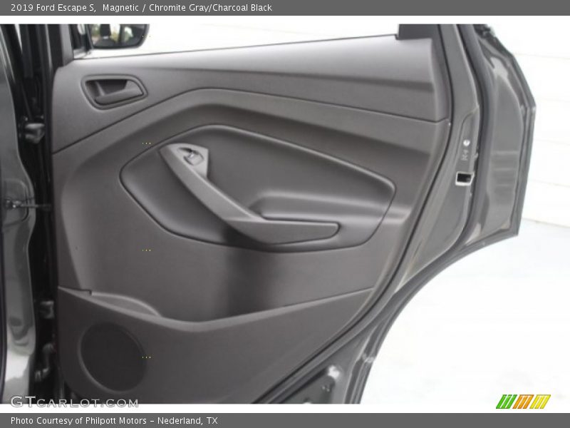 Magnetic / Chromite Gray/Charcoal Black 2019 Ford Escape S