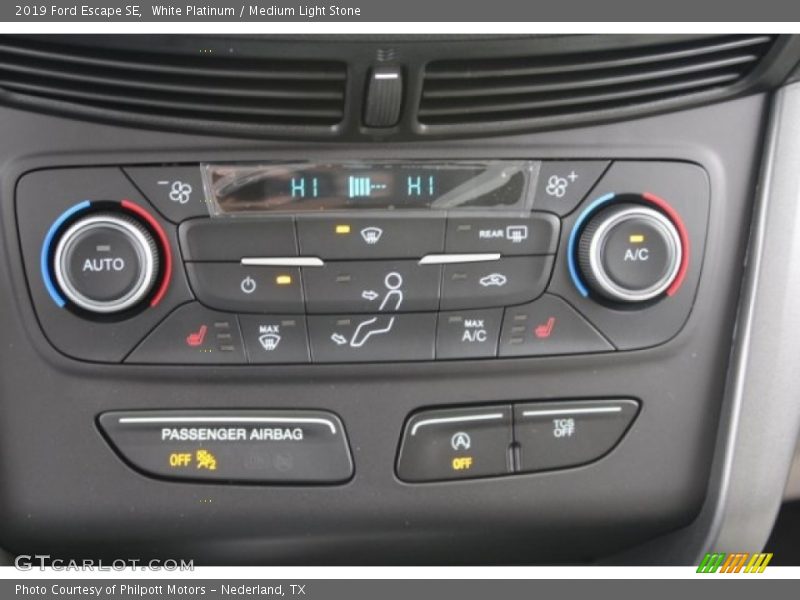 White Platinum / Medium Light Stone 2019 Ford Escape SE