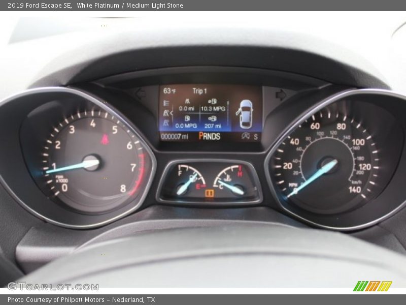 White Platinum / Medium Light Stone 2019 Ford Escape SE