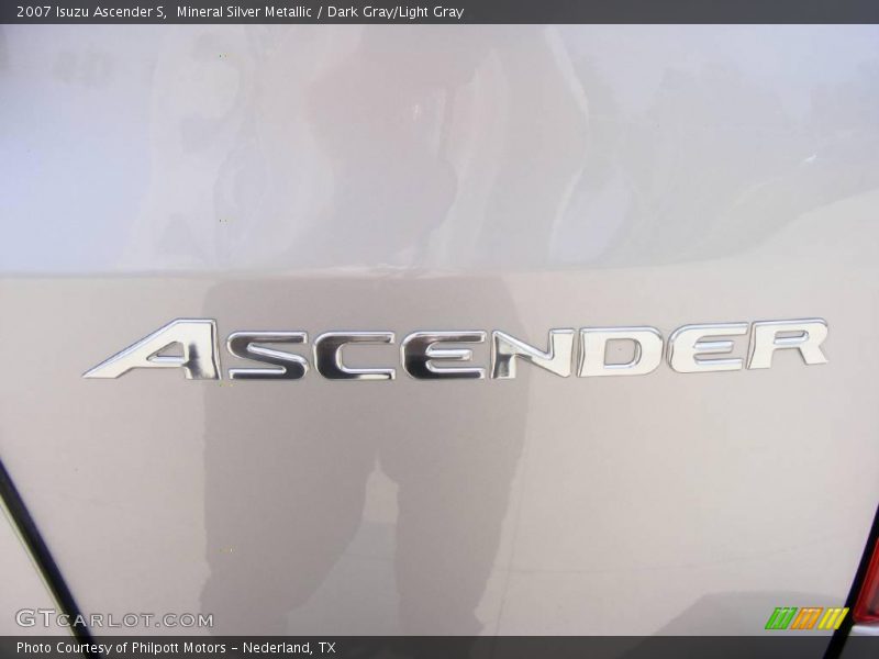 Mineral Silver Metallic / Dark Gray/Light Gray 2007 Isuzu Ascender S