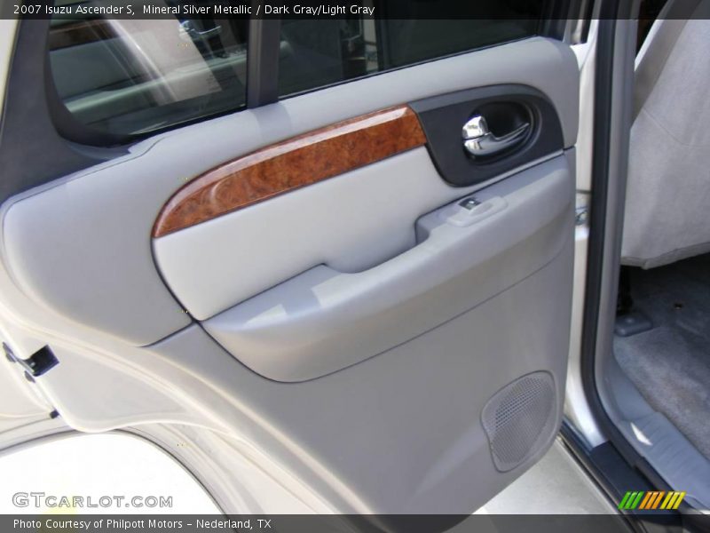 Mineral Silver Metallic / Dark Gray/Light Gray 2007 Isuzu Ascender S