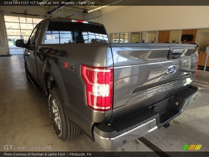 Magnetic / Earth Gray 2018 Ford F150 XLT SuperCab 4x4