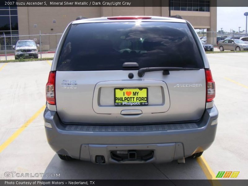 Mineral Silver Metallic / Dark Gray/Light Gray 2007 Isuzu Ascender S
