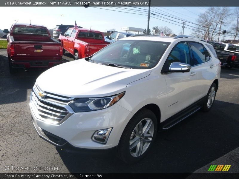Iridescent Pearl Tricoat / Medium Ash Gray 2019 Chevrolet Equinox Premier AWD