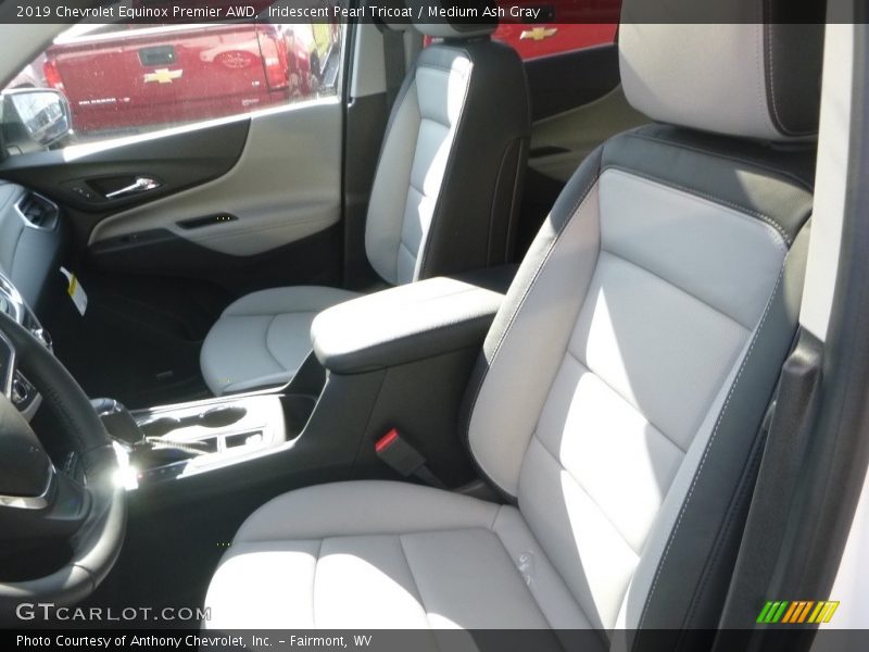 Iridescent Pearl Tricoat / Medium Ash Gray 2019 Chevrolet Equinox Premier AWD