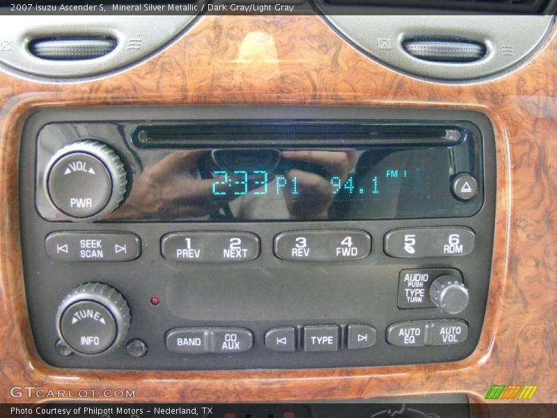 Mineral Silver Metallic / Dark Gray/Light Gray 2007 Isuzu Ascender S