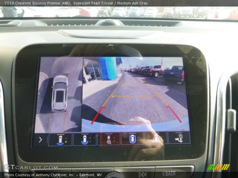 Iridescent Pearl Tricoat / Medium Ash Gray 2019 Chevrolet Equinox Premier AWD