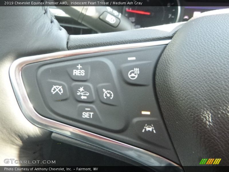 Iridescent Pearl Tricoat / Medium Ash Gray 2019 Chevrolet Equinox Premier AWD