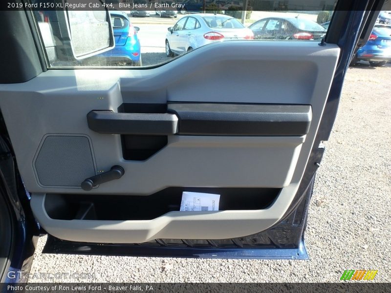 Door Panel of 2019 F150 XL Regular Cab 4x4