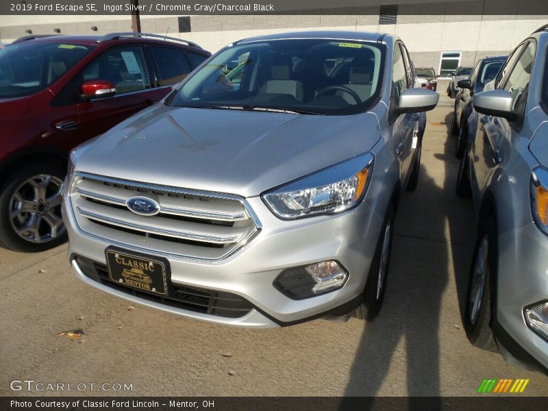 Ingot Silver / Chromite Gray/Charcoal Black 2019 Ford Escape SE