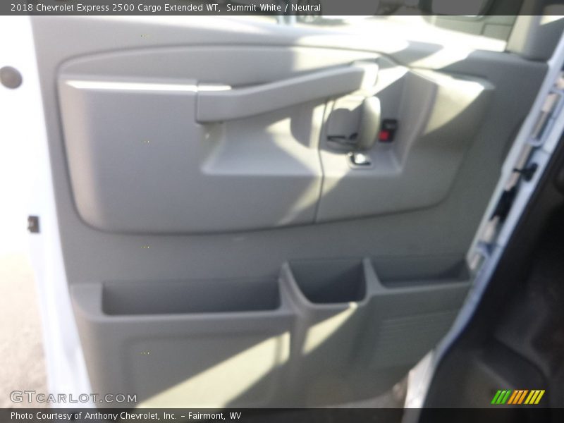 Summit White / Neutral 2018 Chevrolet Express 2500 Cargo Extended WT