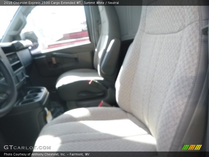 Summit White / Neutral 2018 Chevrolet Express 2500 Cargo Extended WT