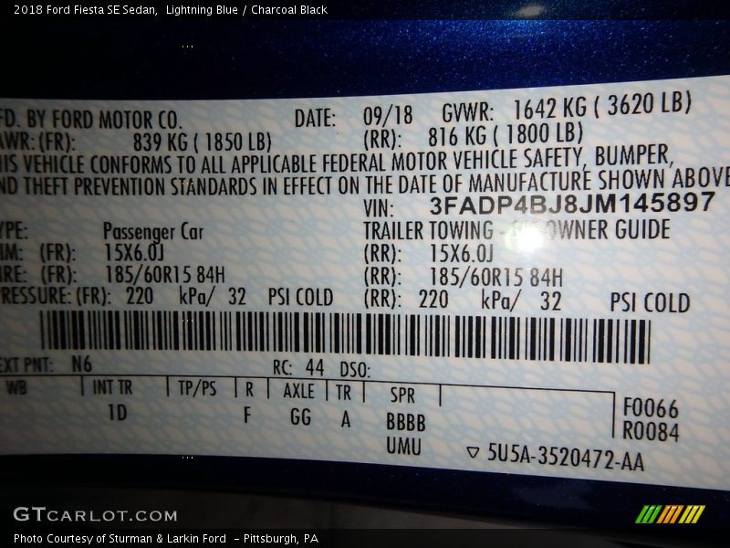 Lightning Blue / Charcoal Black 2018 Ford Fiesta SE Sedan