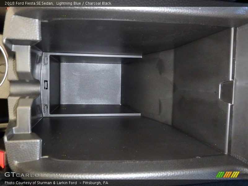 Lightning Blue / Charcoal Black 2018 Ford Fiesta SE Sedan