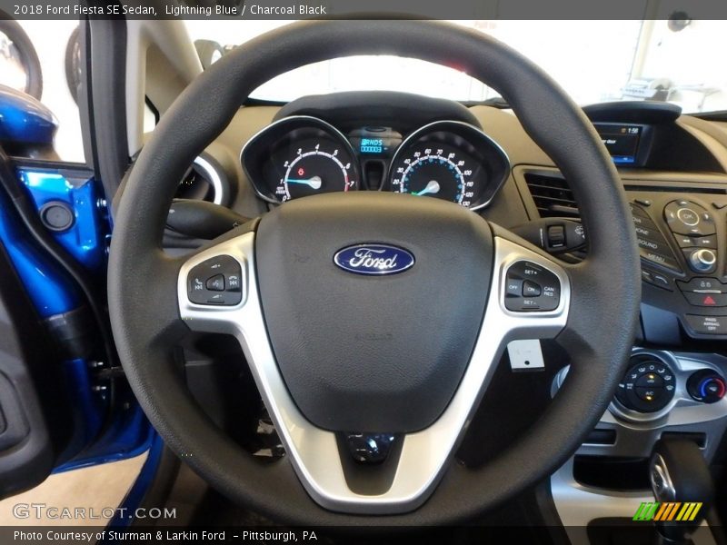 Lightning Blue / Charcoal Black 2018 Ford Fiesta SE Sedan