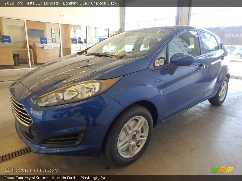 Lightning Blue / Charcoal Black 2018 Ford Fiesta SE Hatchback