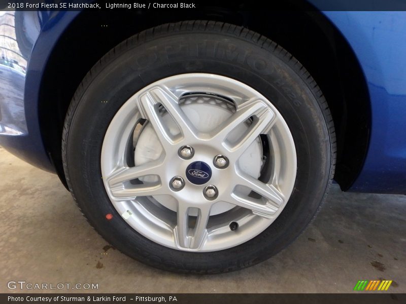 Lightning Blue / Charcoal Black 2018 Ford Fiesta SE Hatchback