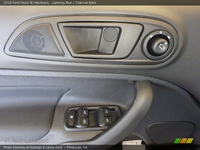Lightning Blue / Charcoal Black 2018 Ford Fiesta SE Hatchback