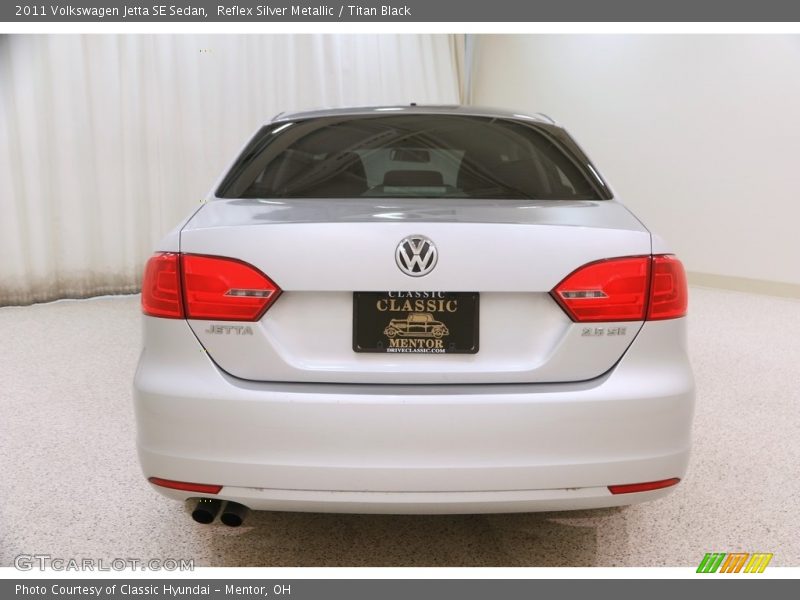 Reflex Silver Metallic / Titan Black 2011 Volkswagen Jetta SE Sedan