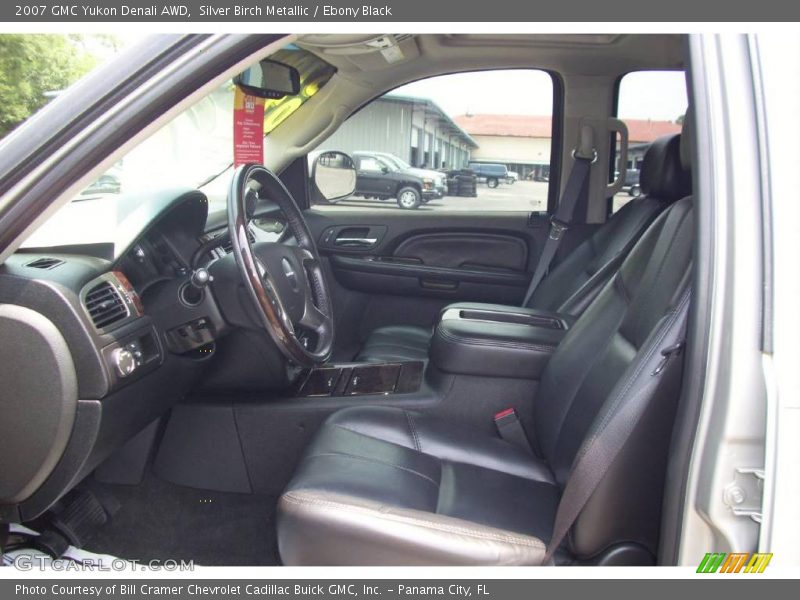 Silver Birch Metallic / Ebony Black 2007 GMC Yukon Denali AWD