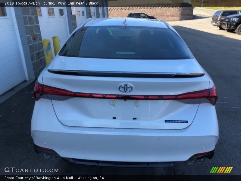 Wind Chill Pearl / Black 2019 Toyota Avalon Touring