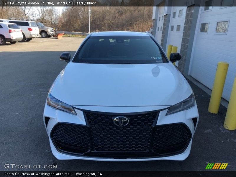 Wind Chill Pearl / Black 2019 Toyota Avalon Touring