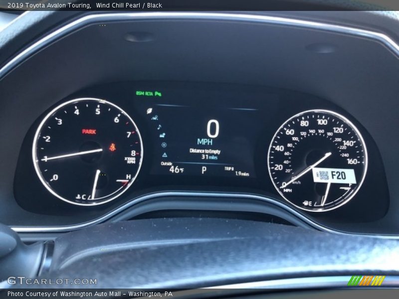 Wind Chill Pearl / Black 2019 Toyota Avalon Touring