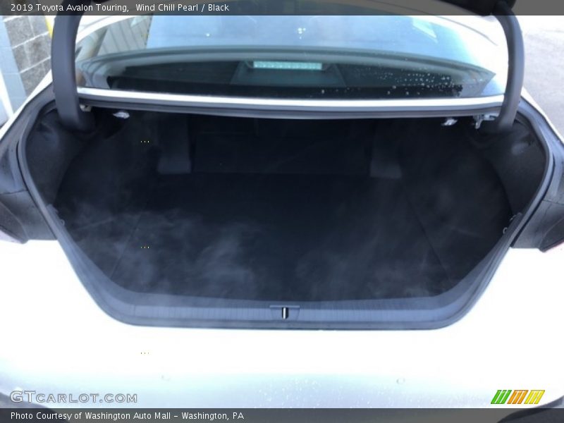 Wind Chill Pearl / Black 2019 Toyota Avalon Touring