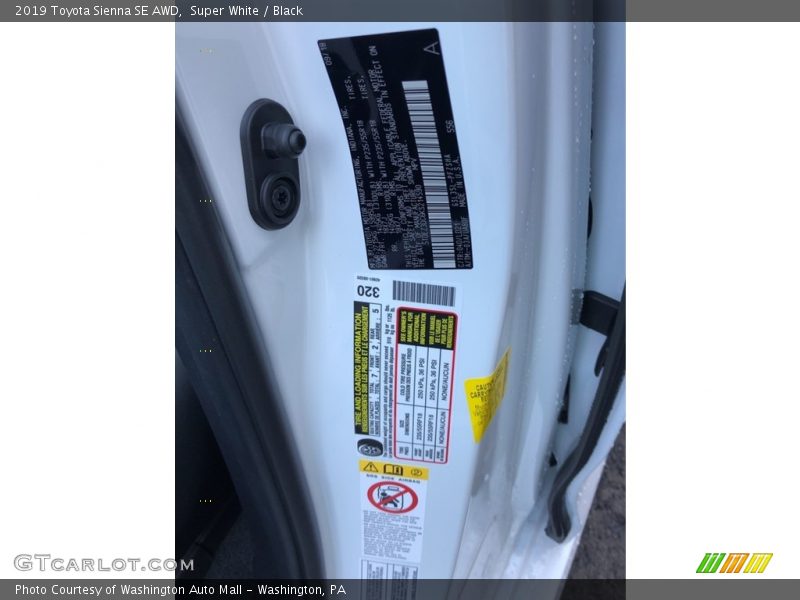 2019 Sienna SE AWD Super White Color Code 040