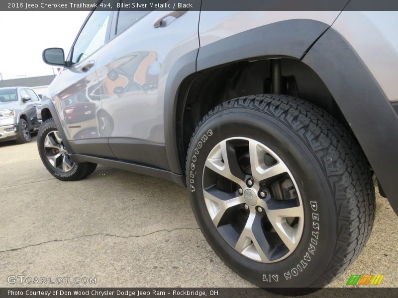Billet Silver Metallic / Black 2016 Jeep Cherokee Trailhawk 4x4