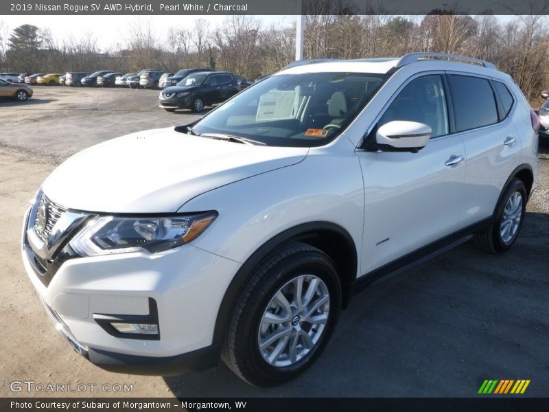 Front 3/4 View of 2019 Rogue SV AWD Hybrid