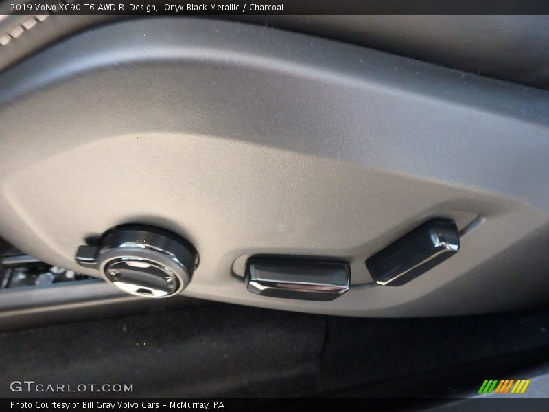 Controls of 2019 XC90 T6 AWD R-Design