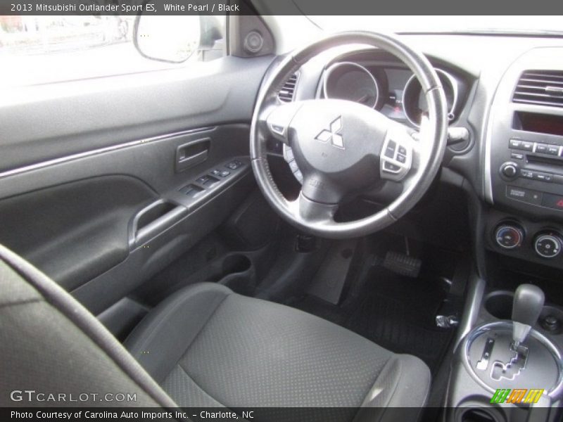 White Pearl / Black 2013 Mitsubishi Outlander Sport ES
