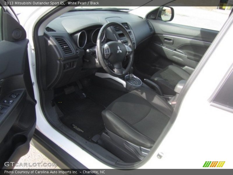 White Pearl / Black 2013 Mitsubishi Outlander Sport ES