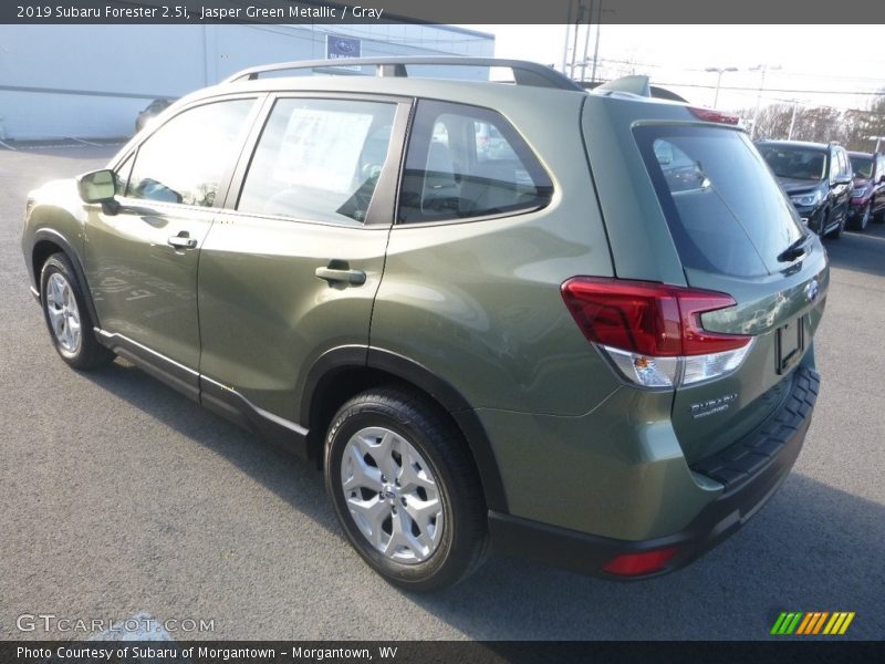 Jasper Green Metallic / Gray 2019 Subaru Forester 2.5i