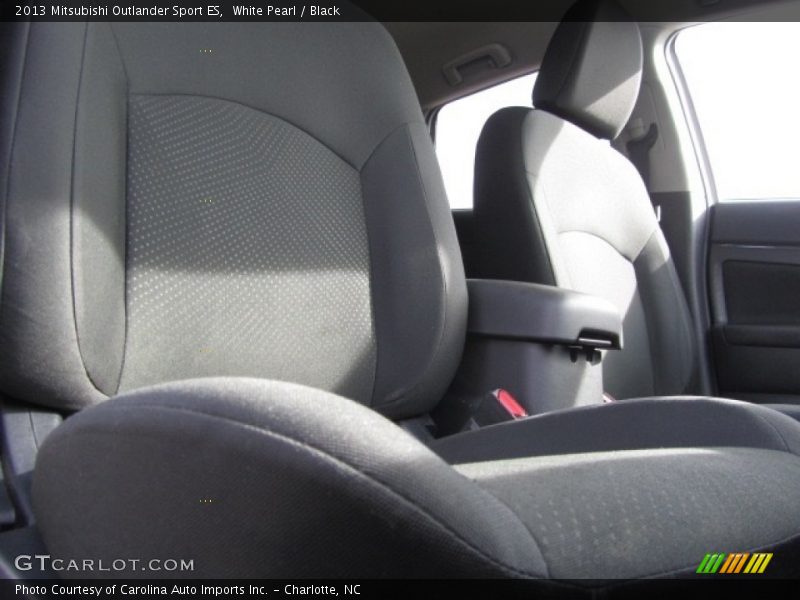 White Pearl / Black 2013 Mitsubishi Outlander Sport ES