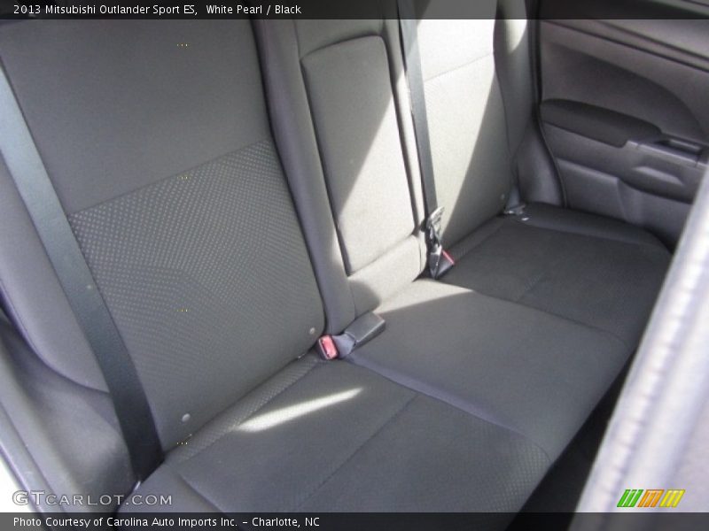 White Pearl / Black 2013 Mitsubishi Outlander Sport ES