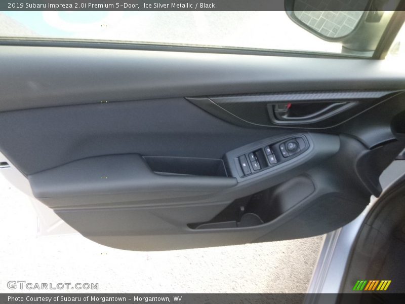 Ice Silver Metallic / Black 2019 Subaru Impreza 2.0i Premium 5-Door